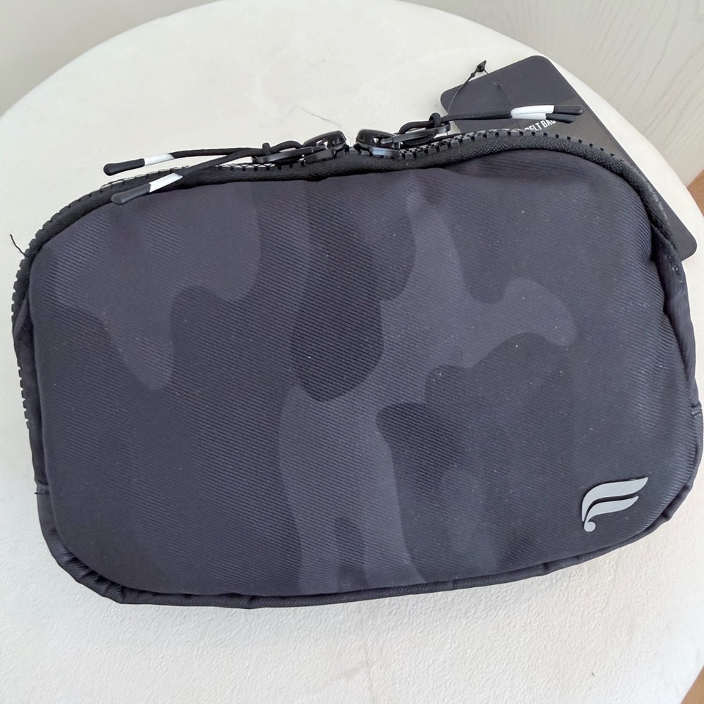 Fabletics |Black Camo Belt Bag NWT